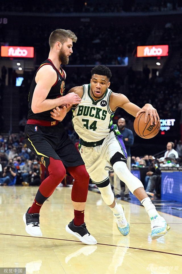 手正陷入胶 手正陷入胶