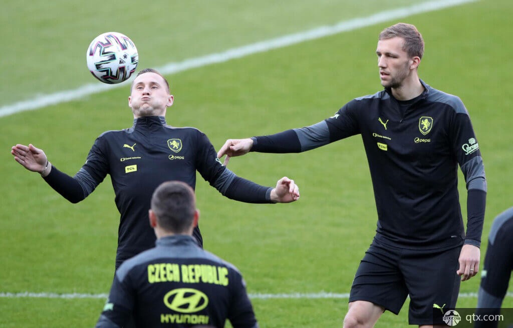 决赛惜败 决赛惜败