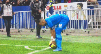 支强队同日 支强队同日