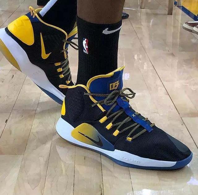 坎普扎诺建 坎普扎诺建